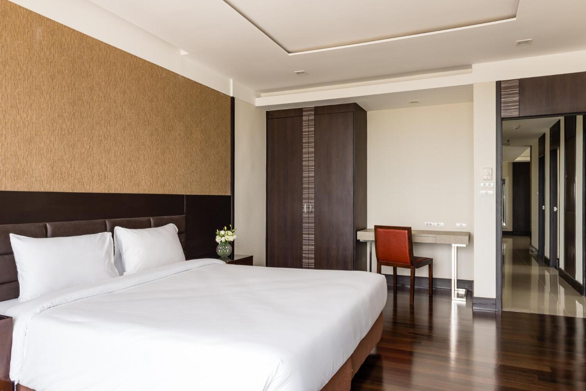 Jasmine Grande Residence Бангкок Номер фото A bedroom at the hotel