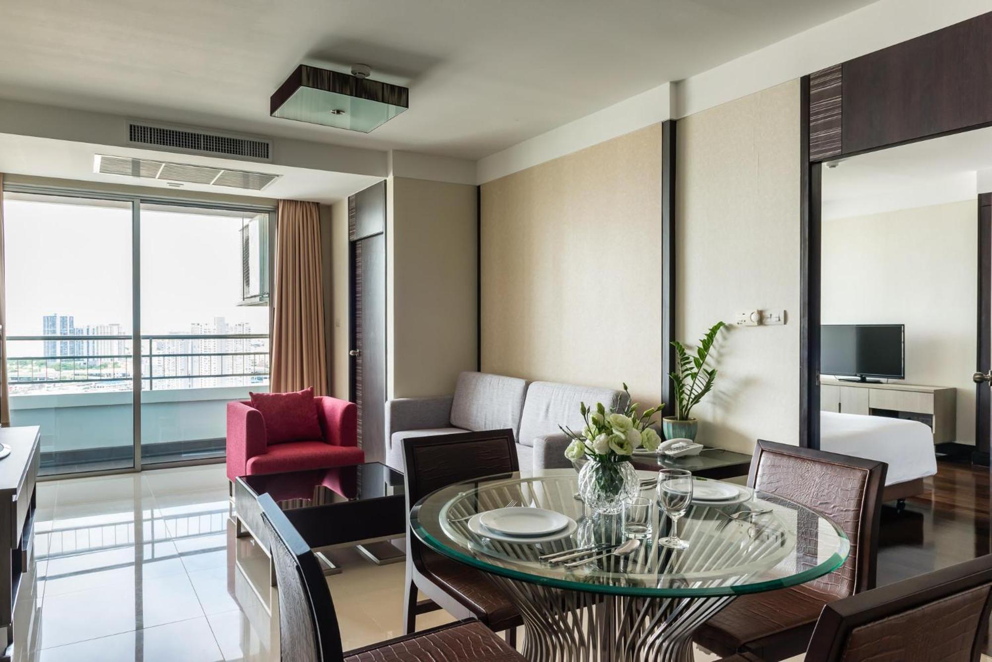 Jasmine Grande Residence Бангкок Экстерьер фото