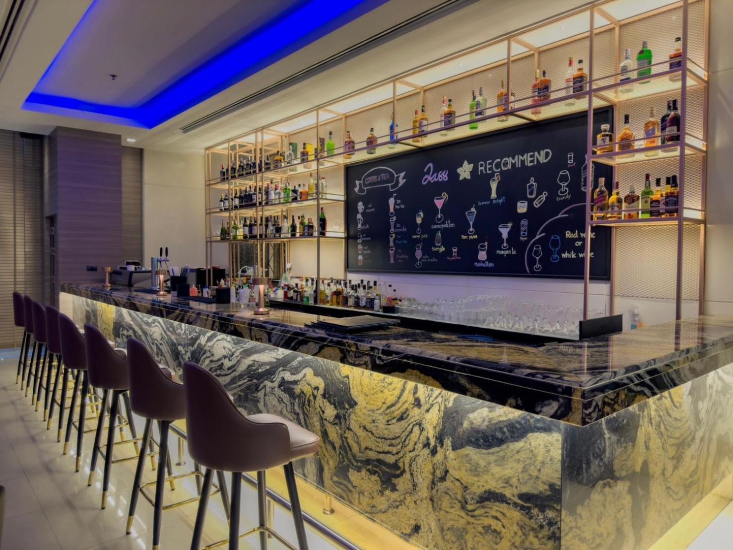 Jasmine Grande Residence Бангкок Экстерьер фото The bar at the lounge